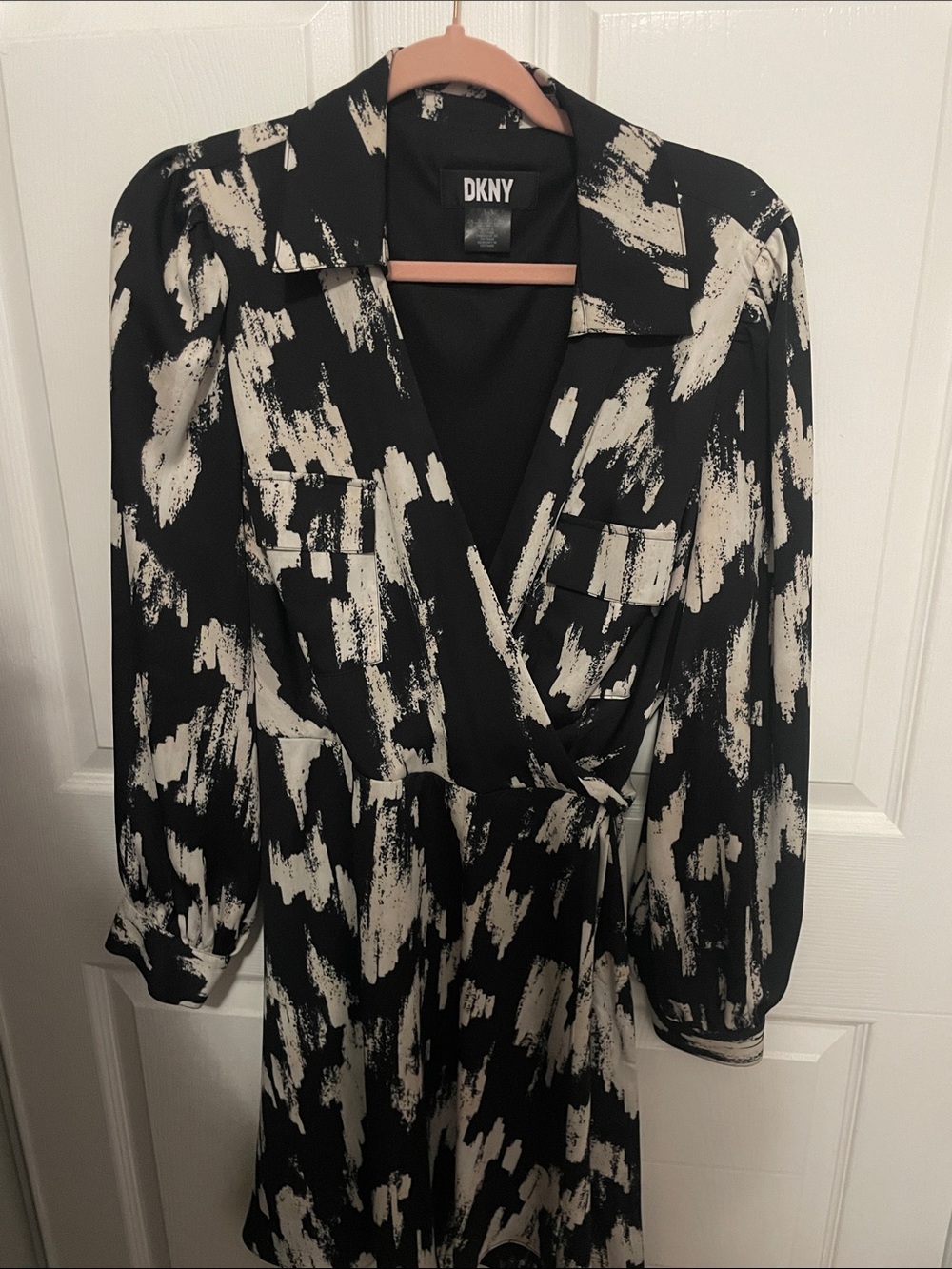 DKNY Black and White Abstract Wrap-Style Long Sleeve Dress